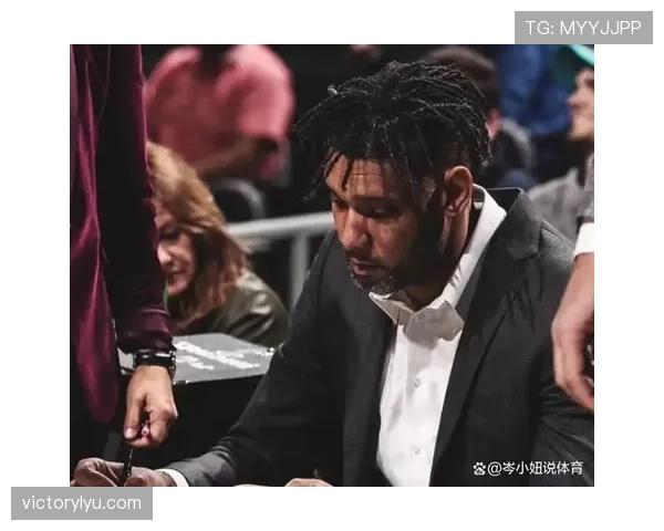 蒂姆·邓肯内线防守主导季后赛,胜过多名顶尖大个子 蒂姆·邓肯内线防守主导季后赛,胜过多名顶尖大个子